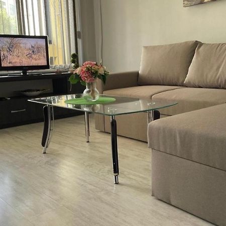 ブルガスLotos Apartamentアパートメント エクステリア 写真